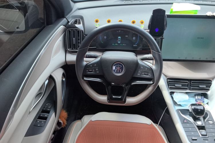 Used BYD Song Pro New Energy 2023 Champion Edition DM-i 71KM Navigation Model Steering Wheel