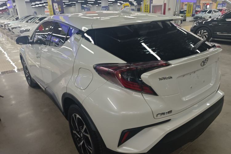 Used Toyota C-HR 2020 2.0L Luxury Edition Rear Left 45 Deg