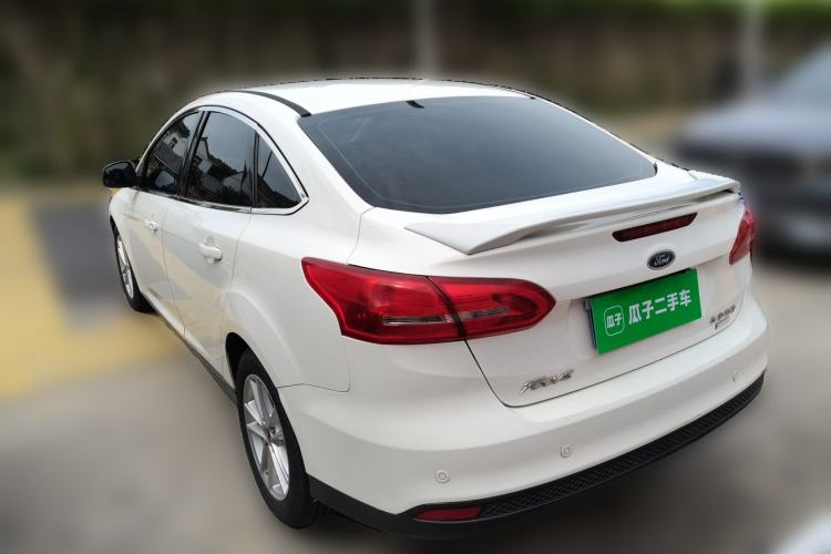 Used Ford Focus 2015 Sedan EcoBoost 125 Automatic Supreme Style Edition