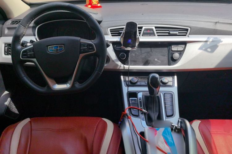 Used Geely Auto Emgrand X7 Sport 2016 1.8TD Automatic Smart Connectivity Version Center Console