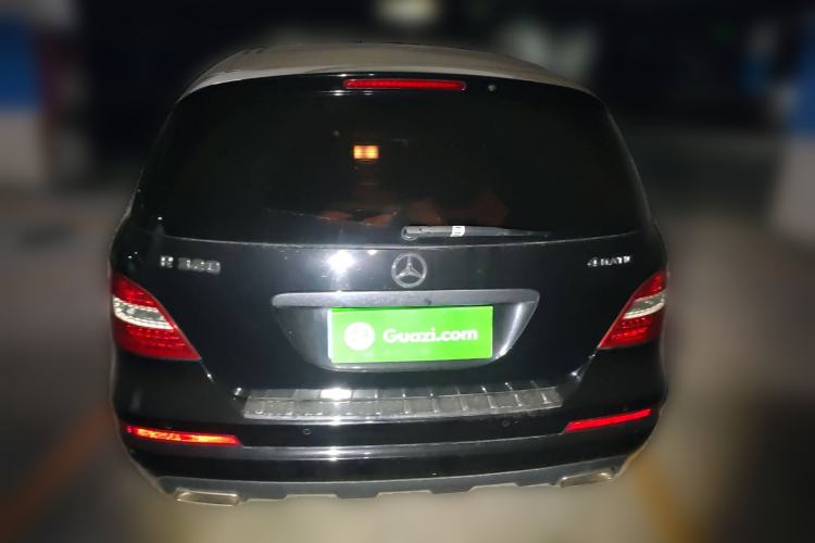 Used Mercedes-Benz R-Class 2017 R 320 4MATIC Business Edition Prestige Model Rear