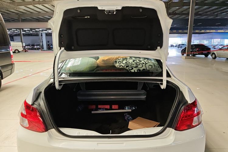 Used Peugeot 301 2016 1.6L Manual Comfort Edition Trunk