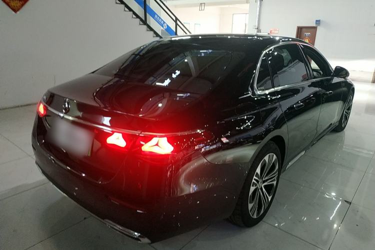 Used Mercedes-Benz E-Class New Energy 2024 E 350 e L Plug-in Hybrid Sedan
