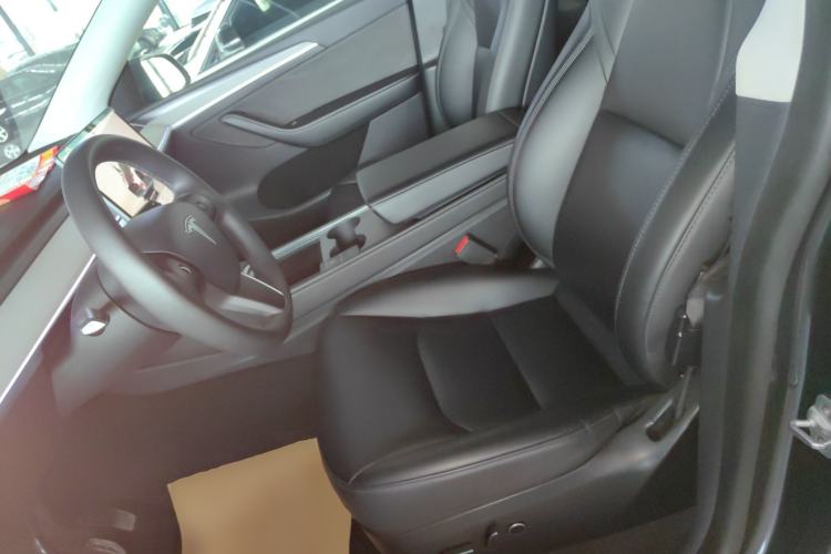 Used Tesla Model Y 2024 Rear-Wheel-Drive Version