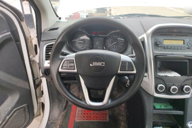 Used JMC Baodian 2020 2.5T Diesel Two-Wheel Drive Comfort Edition Long Wheelbase JX4D25A6L Steering Wheel