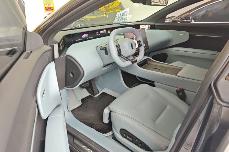 Used Avatr 12 2025 Ultra Extended-Range Edition Driver Seat