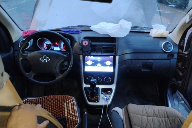 Used CHANGAN KAICHENG Ruixing M70 2018 1.5L Comfort Version Flat-Top Bi-Door DAM15DL Center Console