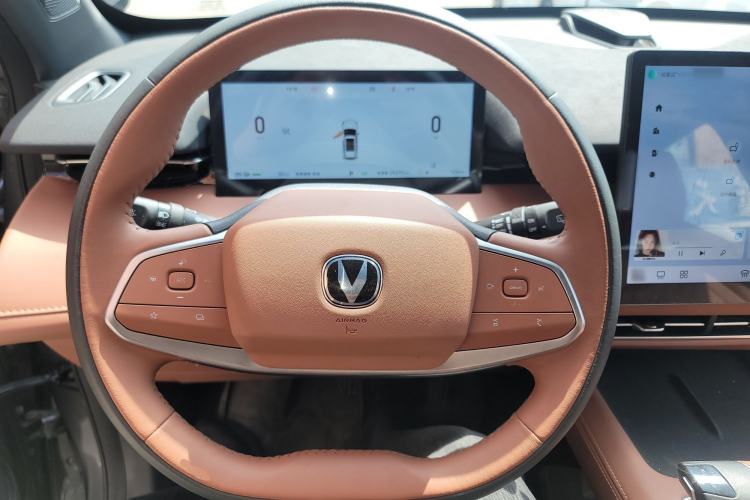 Used CHANGAN UNI-Z New Energy 2024 Blue Whale Smart Electric iDD 125km Beyond Edition
