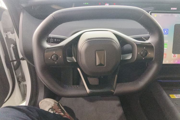 Used Avatr 06 2025 Ultra Pure Electric Edition Steering Wheel
