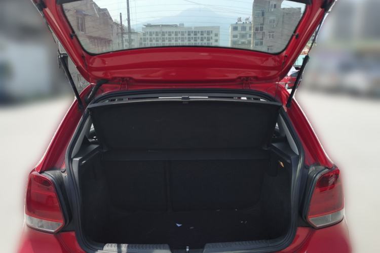 Used Volkswagen Polo 2013 1.6L Automatic Comfort Edition Trunk