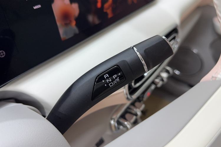 Used ORA Ballet Cat 2022 500 km Swan Lake Edition