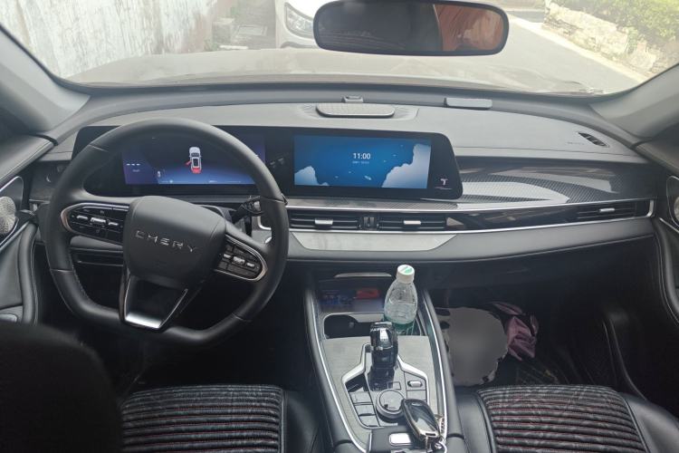 Used Chery Tiggo 7 PLUS 2023 Champion Edition 1.5 TGDI DCT Luxury Model Center Console