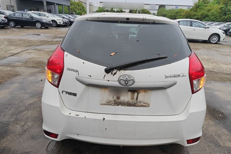 Used Toyota YARiS L Zhi Xuan 2015 1.5E Automatic Charm Edition
