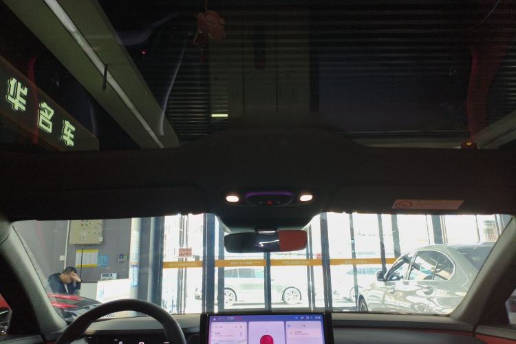 Used Xiaomi Auto SU7 2024 Rear-Drive Long-Range Intelligent Driving Version Headliner