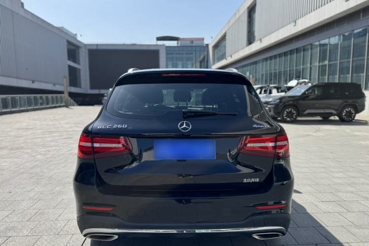Used Mercedes-Benz GLC 2017 GLC 260 4MATIC Luxury Model