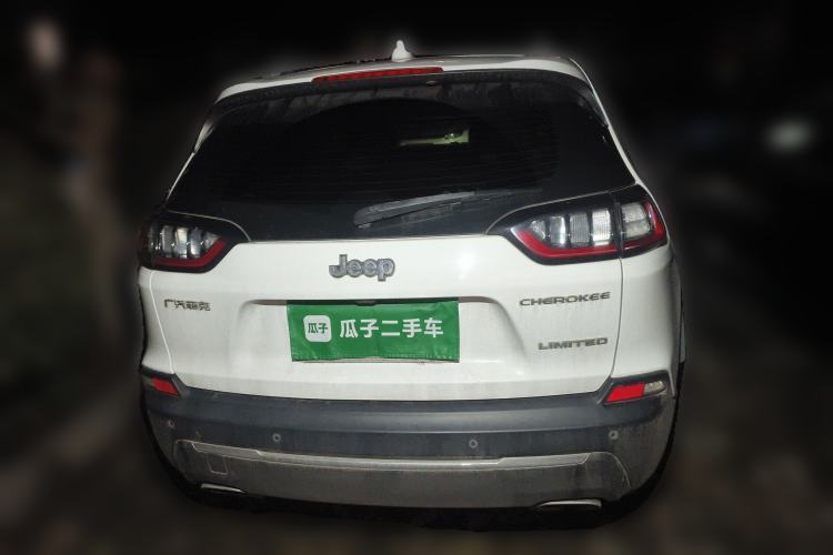 Used Jeep Cherokee 2019 2.0T Two-Wheel Drive Smart Enjoyment Version China V