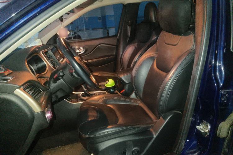 Used Jeep Cherokee 2016 2.4L Leading Edition