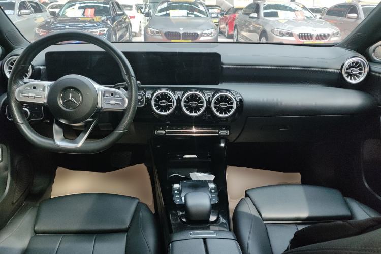 Used Mercedes-Benz A-Class 2022 Restyled A 200 L Sport Sedan Fashion Version
