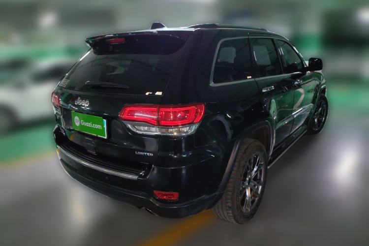 Used Jeep Grand Cherokee 2014 3.0TD Diesel Comfort Navigation Version Rear Right 45 Deg