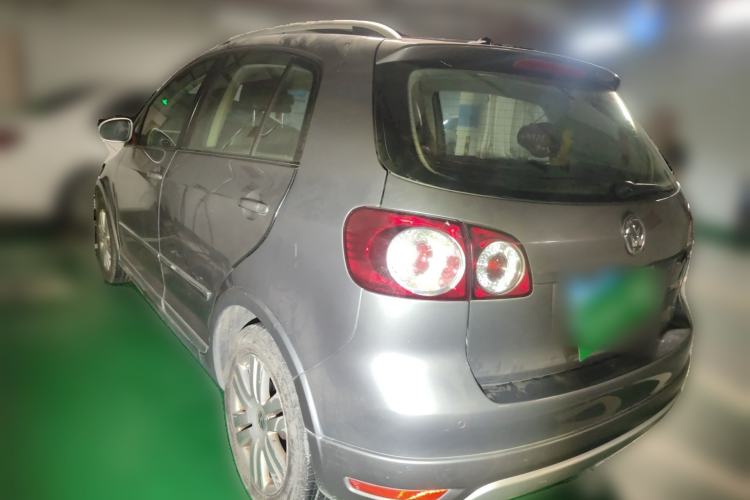 Used Volkswagen Golf 2011 1.4TSI Cross Golf Rear Left 45 Deg