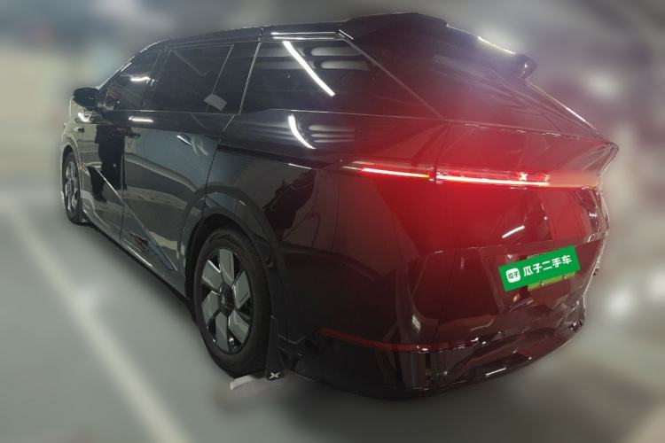 Used XPeng X9 2024 702 Ultra-Long Range Max