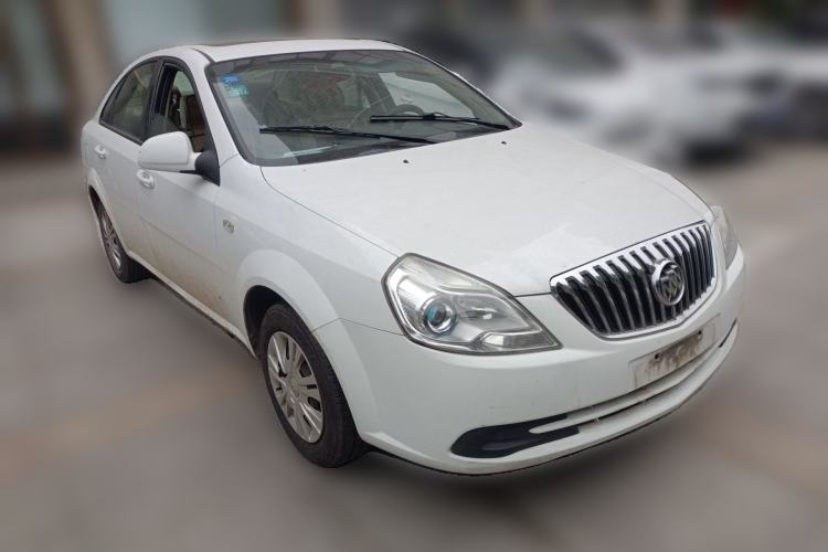 Used Buick Excelle 2015 1.5L Manual Classic Trim Front Right 45 Deg