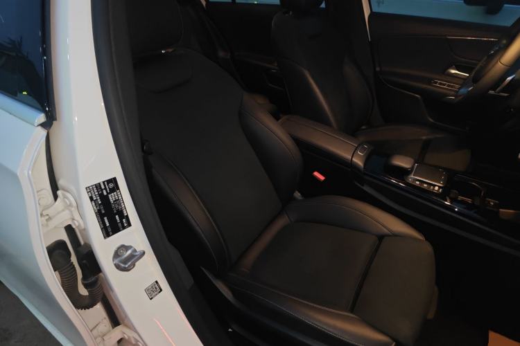 Used Mercedes-Benz A-Class 2021 A 200 L Sport Sedan Fashion Model
