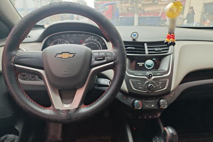 Used Chevrolet Sail 2015 Sail 3 1.5L AMT Happiness Sunroof Edition
