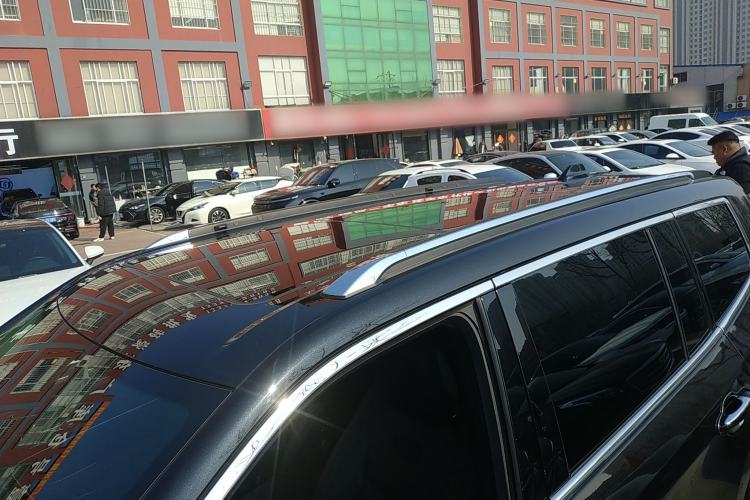 Used Jeep Grand Commander 2018 2.0T Four-Wheel Drive Smart Enjoyment Version China V Emission Standard
