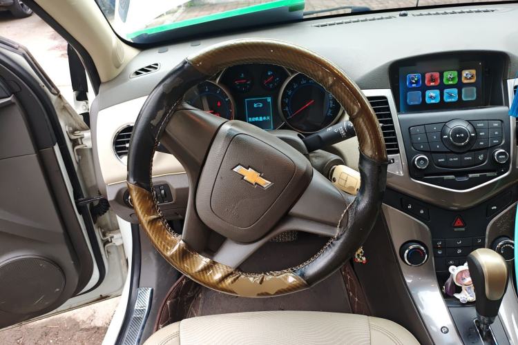 Used Chevrolet Cruze 2015 1.5L Classic SE AT Steering Wheel