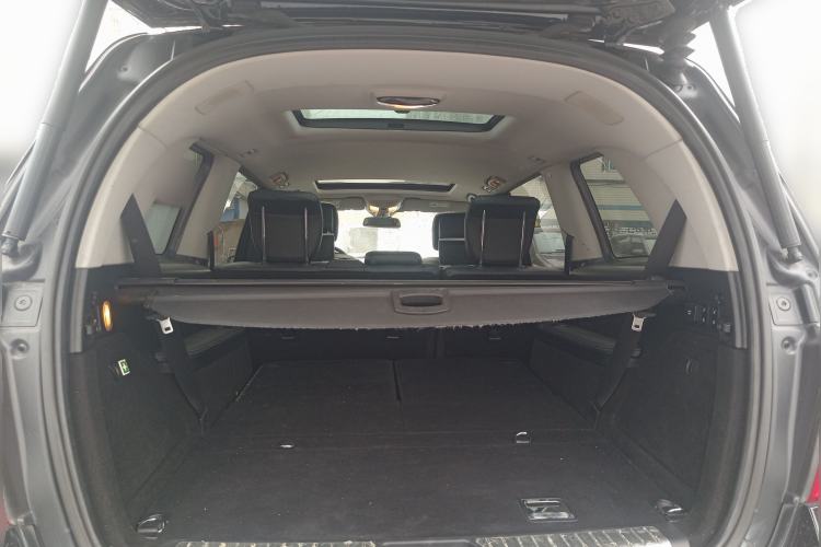 Used Mercedes-Benz GL-Class  Trunk