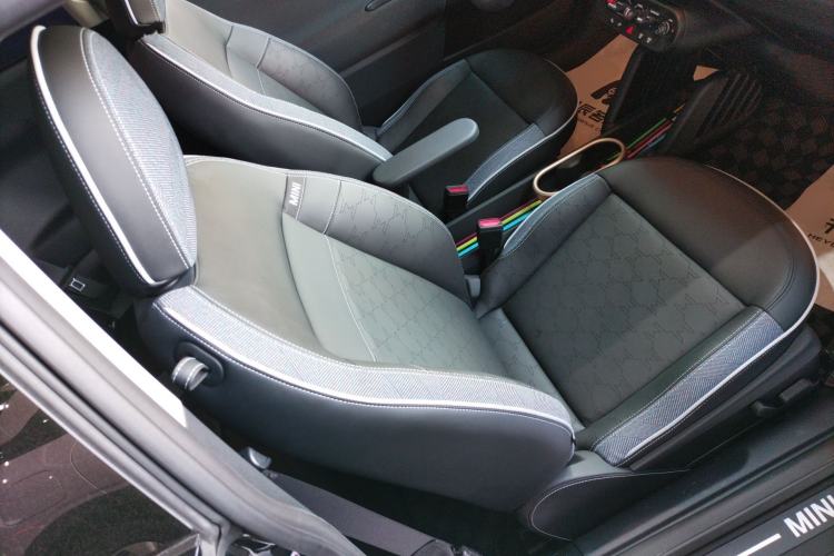 Used MINI Electric COOPER 2024 452km COOPER SE Artist
