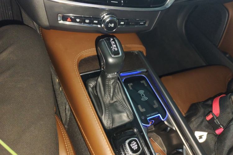 Used Volvo V90 2017 Cross Country T5 AWD Prestige Edition
