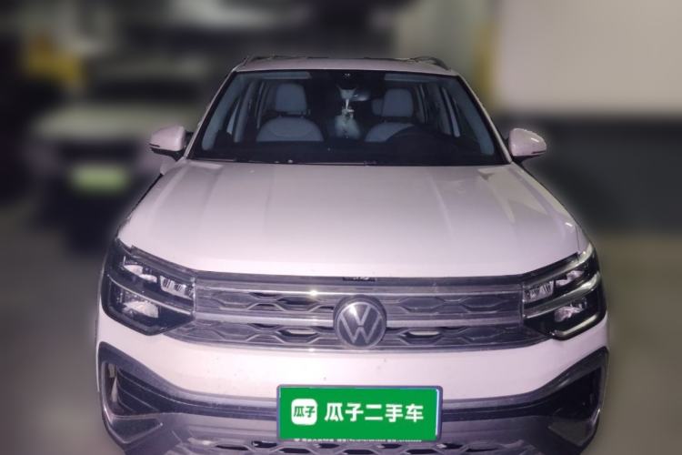 Used Volkswagen Tharu 2023 300TSI Two-Wheel-Drive Moonlight Edition
