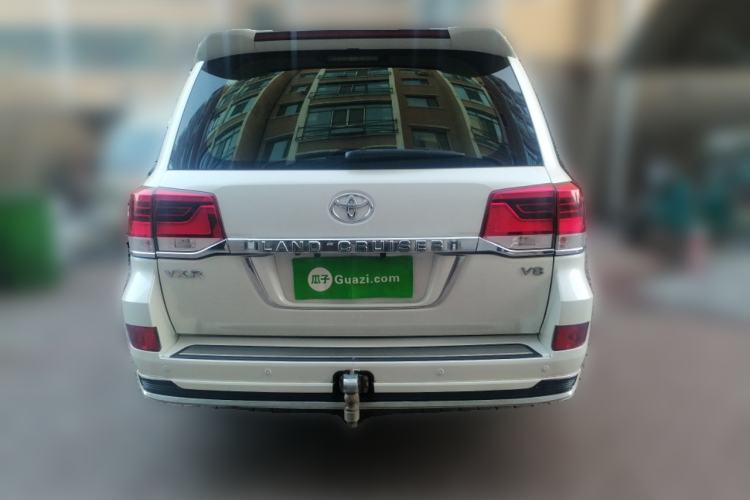 Used Toyota Land Cruiser 
