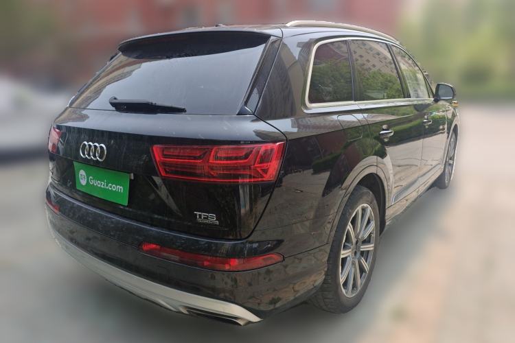 Used Audi Q7  Rear Right 45 Deg