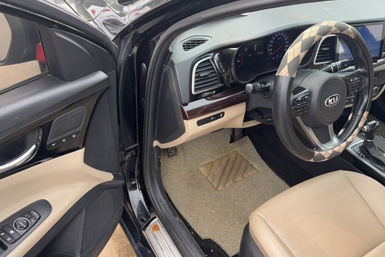 Used Kia K4 2014 1.8L Automatic LUX
