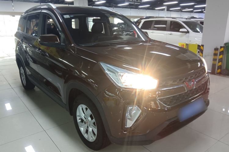 Used Wuling Hongguang S3 2019 1.5L Manual Luxury Model China VI Standard
