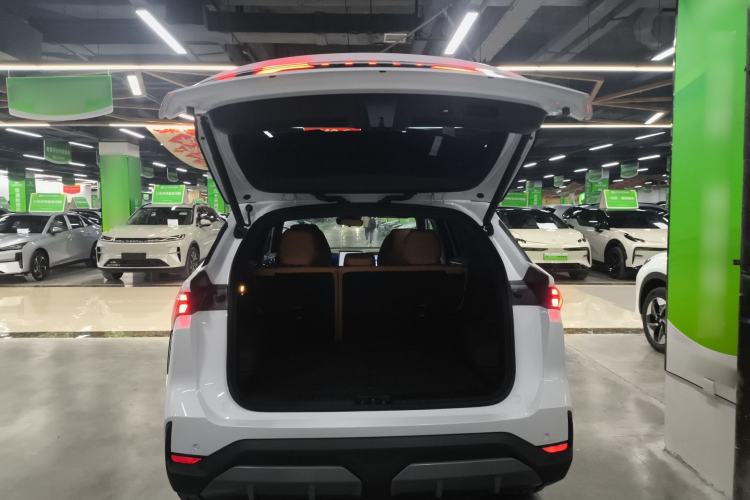 Used Geely Galaxy L7 2025 EM-i 115km Exploration+ Edition Trunk