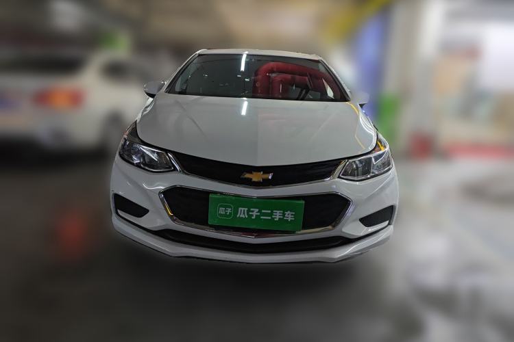 Used Chevrolet Cruze 2018 Hatchback 320 Automatic Pioneer Sunroof Edition
