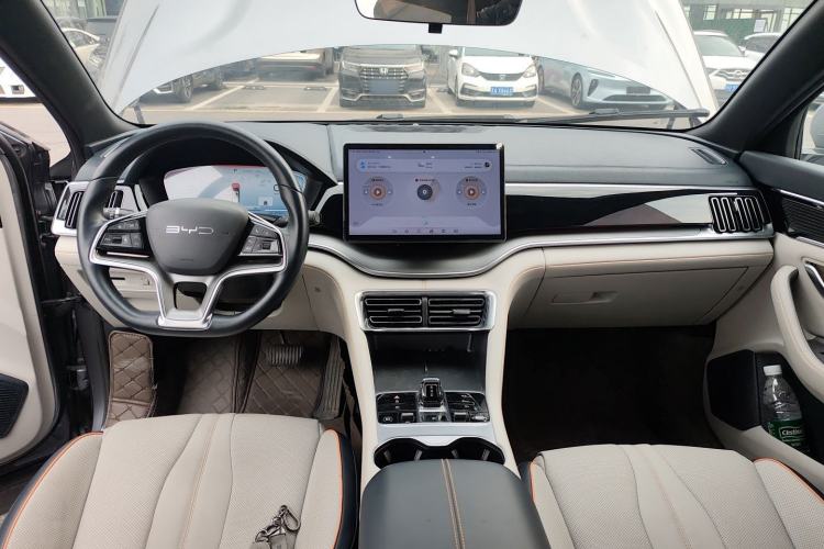 Used BYD Song PLUS New Energy 2023 Champion Edition DM-i 110KM Flagship PLUS
