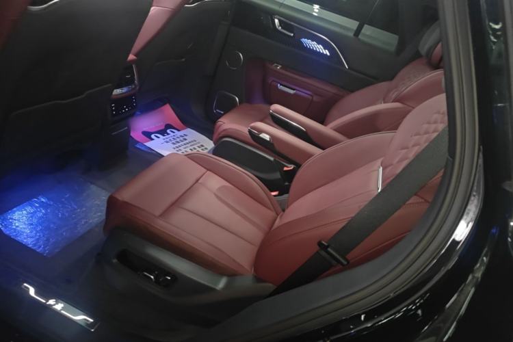 Used Hongqi E-HS9 2022 660 km Range Flagway Edition Six Seats

