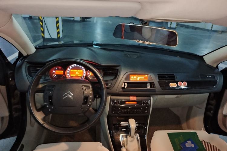 Used Citroen C5 2014 2.0L Automatic Zunyue Model