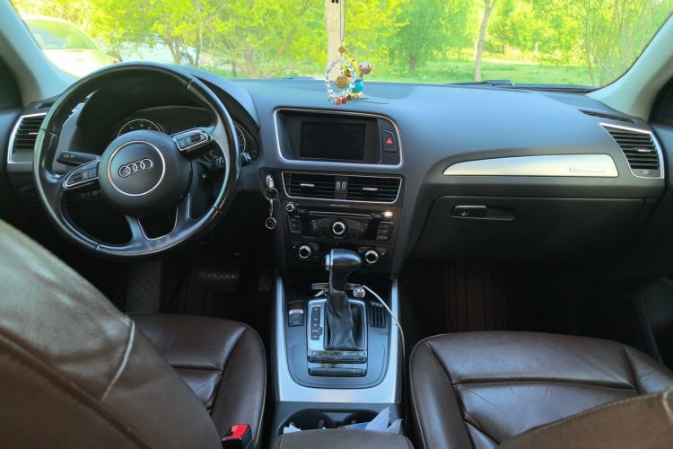 Used Audi Q5 2015 40 TFSI Technology Edition
