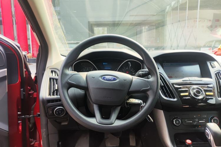 Used Ford Focus 2017 Hatchback 1.6L Automatic Comfort Plus SmartDrive Edition