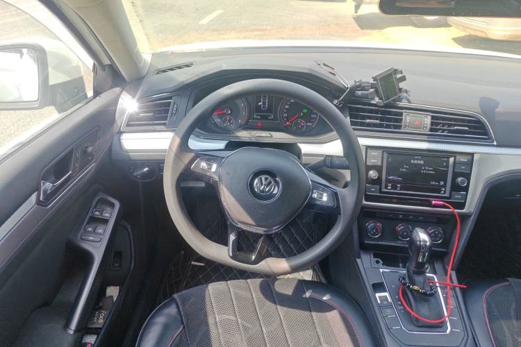 Used Volkswagen Lamando 2019 230TSI DSG Fashion Edition China V Standard Steering Wheel