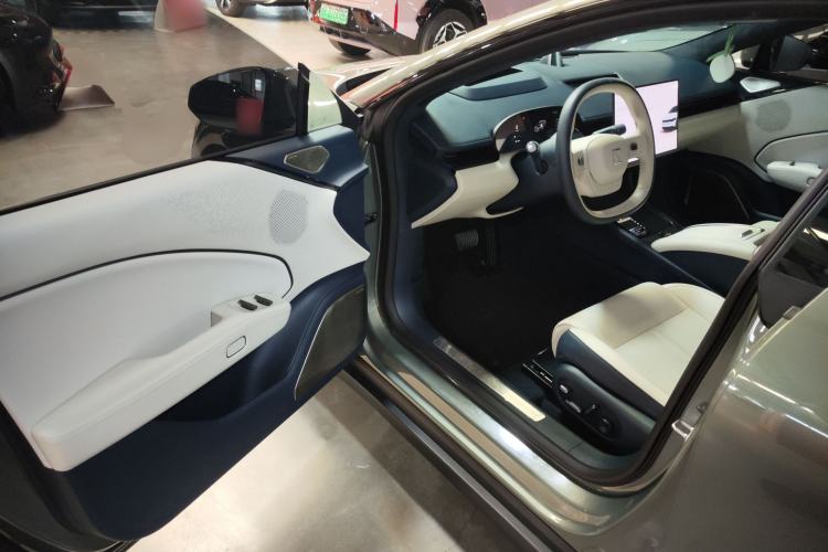 Used Zeekr 007 2025 Rear-Drive Intelligent Driving Version 75 kWh
