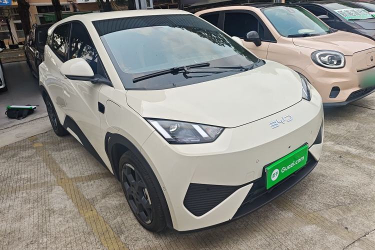 Used BYD Seagull 2025 Smart Drive Version 305 km Freedom Edition Front Right 45 Deg