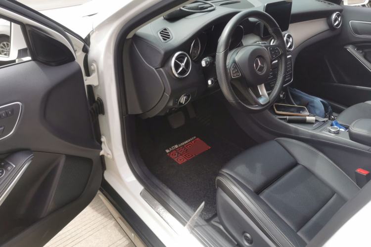 Used Mercedes-Benz GLA 2016 GLA 200 Fashion Model Driver Seat