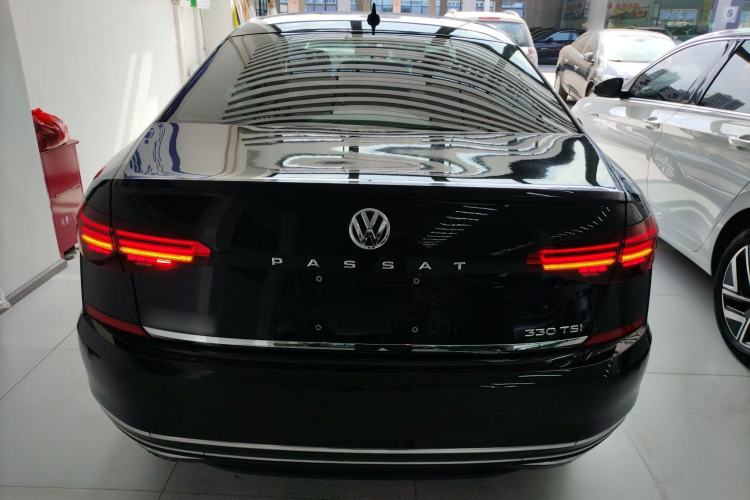 Used Volkswagen Passat 2020 330TSI Luxury Edition China VI